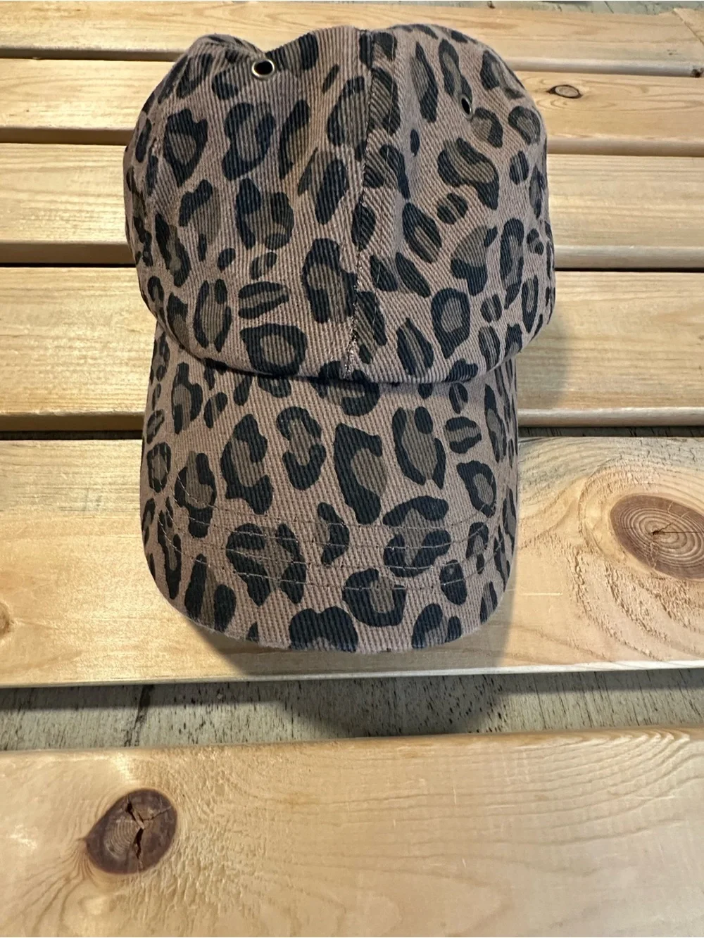 Leopard Print Structured Cotton Baseball excellent condition